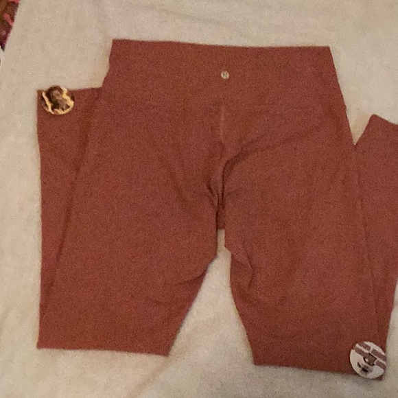 ||~LULULEMON LEGGINGS~|| - Picture 4 of 5